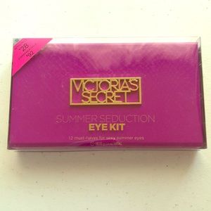 NWT - Victoria’s Secret Summer Seduction eye kit.